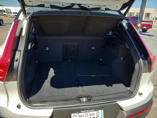 used 2022 Volvo XC40 car, priced at $28,995