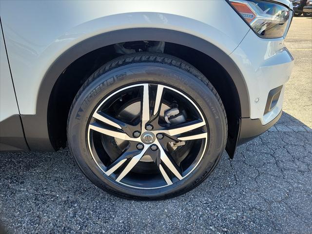 used 2022 Volvo XC40 car, priced at $28,995