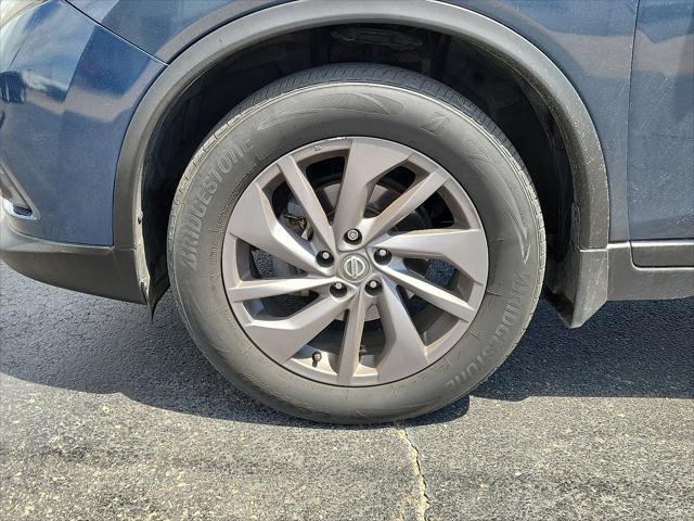 used 2016 Nissan Rogue car, priced at $15,995