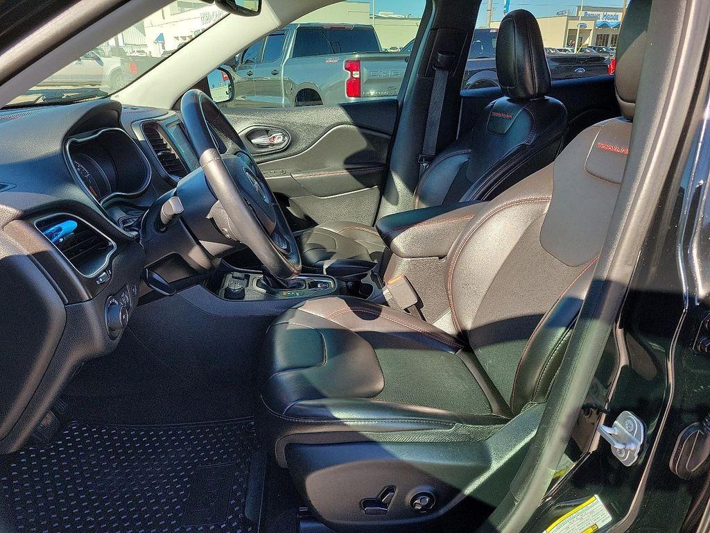 used 2019 Jeep Cherokee car, priced at $21,980