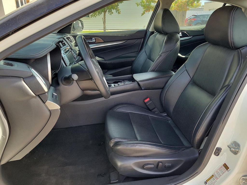 used 2023 Nissan Maxima car, priced at $24,995