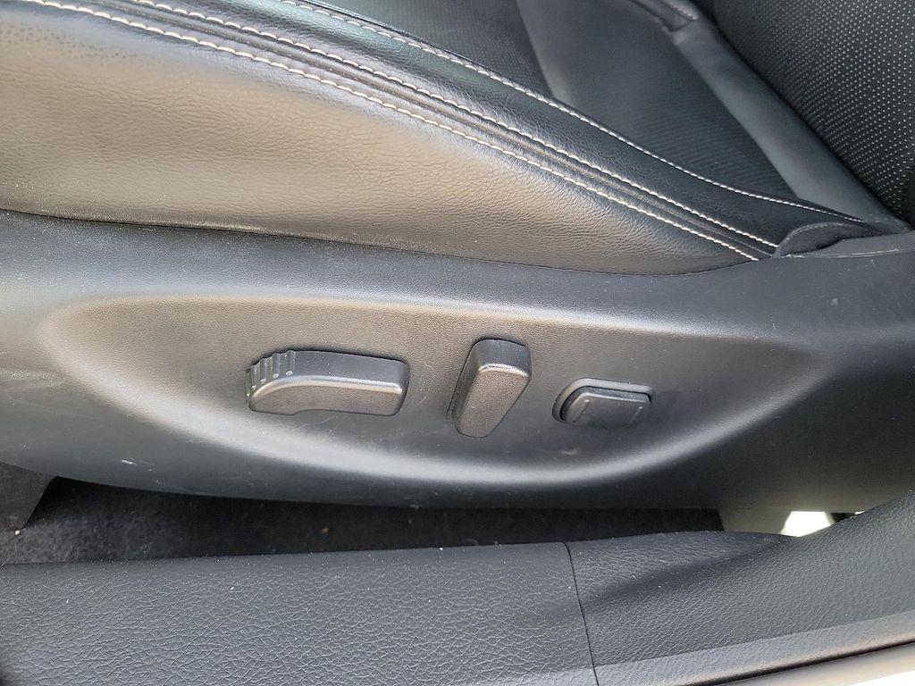 used 2023 Nissan Maxima car, priced at $24,995