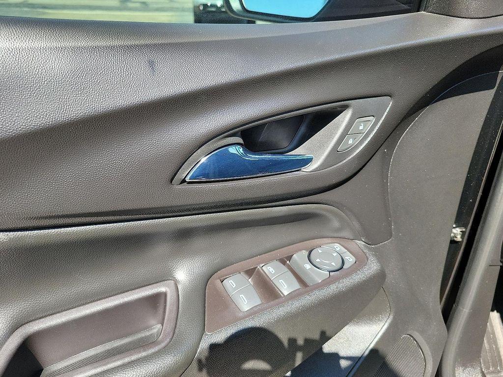 used 2019 Chevrolet Equinox car, priced at $17,450