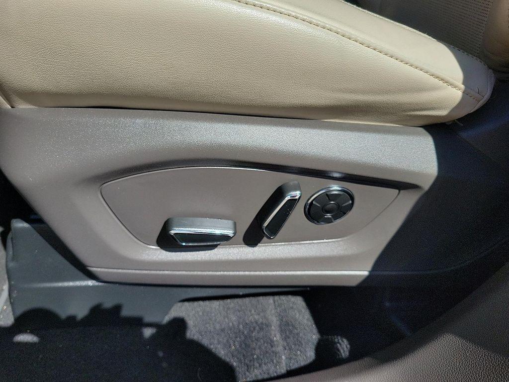 used 2020 Ford Explorer car, priced at $31,995