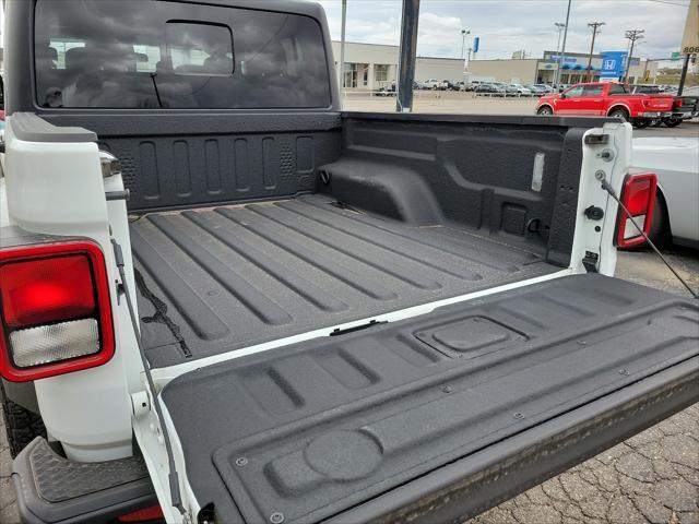 used 2021 Jeep Gladiator car, priced at $27,994