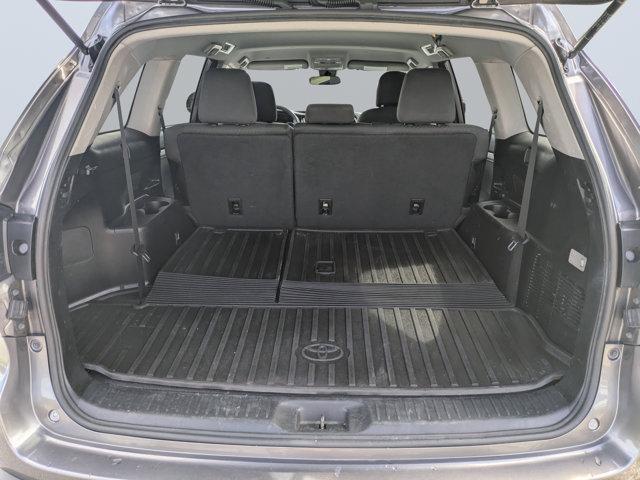 used 2018 Toyota Highlander car, priced at $13,777