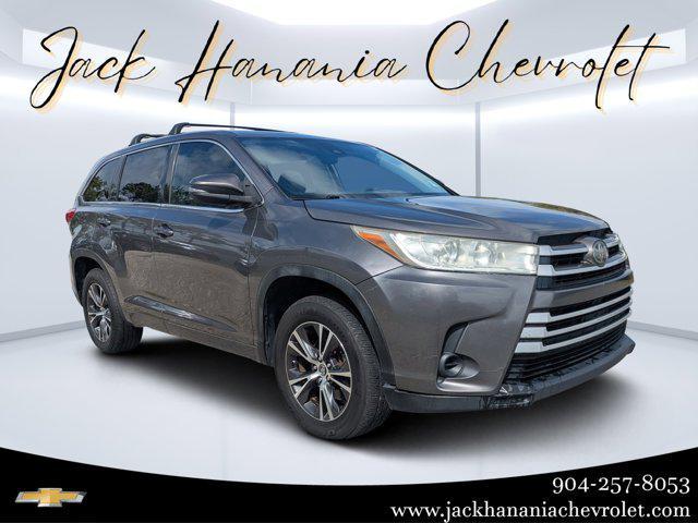 used 2018 Toyota Highlander car, priced at $13,777