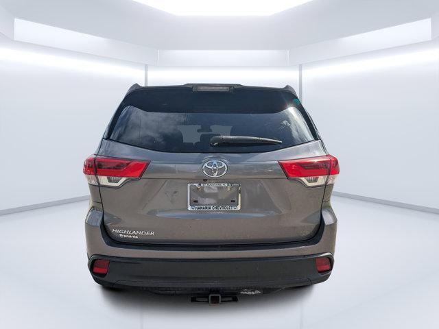 used 2018 Toyota Highlander car, priced at $13,777