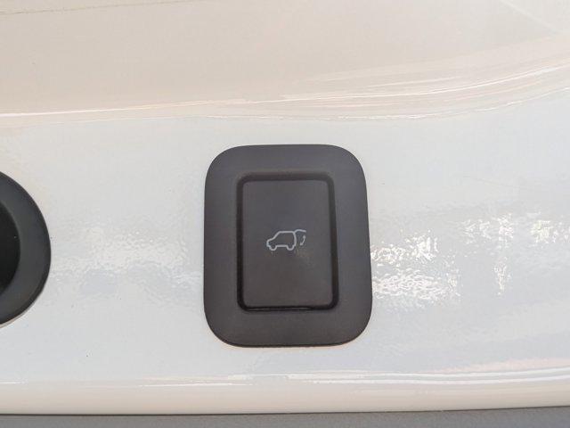 used 2016 Toyota Highlander car, priced at $21,677