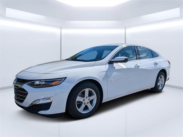 new 2025 Chevrolet Malibu car, priced at $29,285