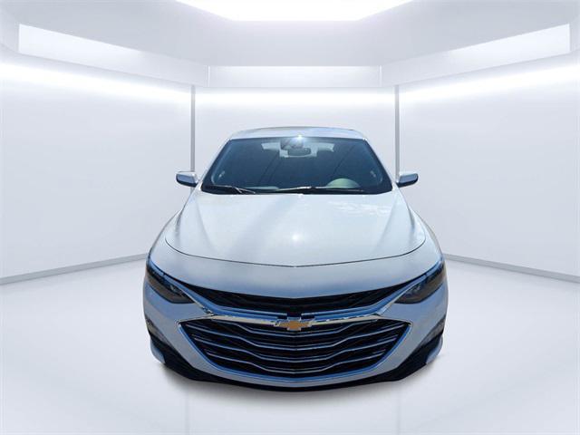 new 2025 Chevrolet Malibu car, priced at $29,285