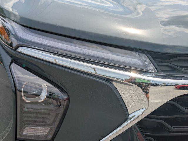 new 2025 Chevrolet Trax car, priced at $22,890