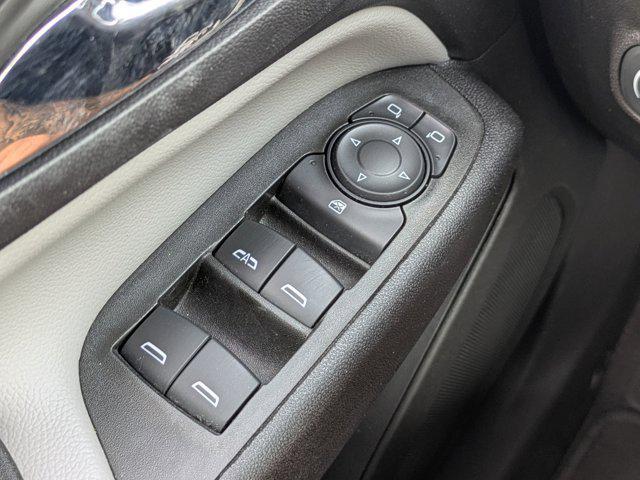 used 2023 Chevrolet Equinox car, priced at $18,977