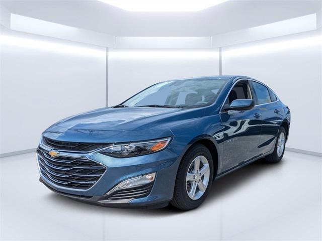 new 2025 Chevrolet Malibu car, priced at $26,995