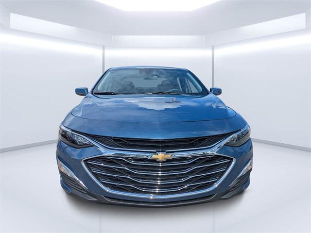 new 2025 Chevrolet Malibu car, priced at $26,995