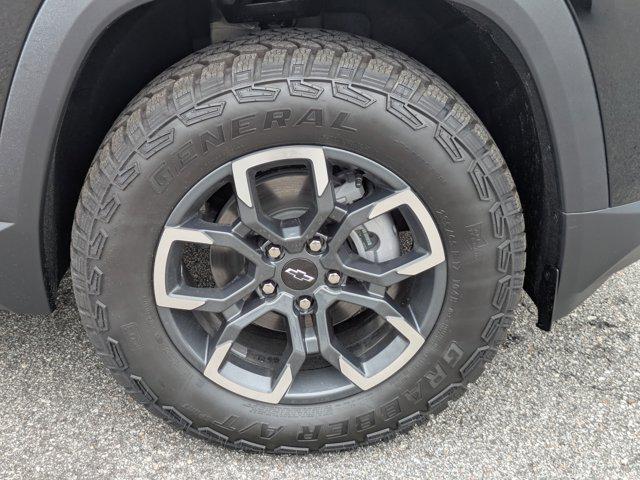 new 2026 Chevrolet Equinox car, priced at $33,611