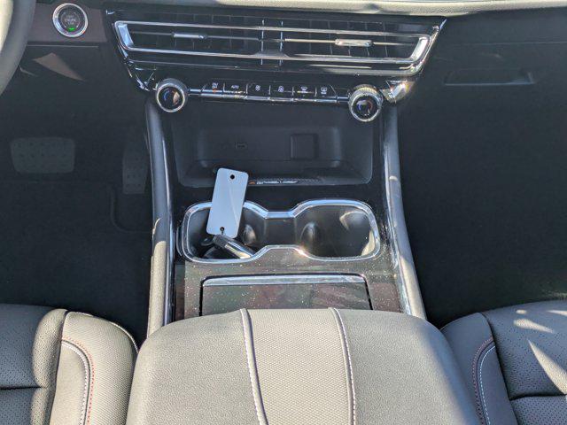 new 2025 Chevrolet Traverse car, priced at $55,595