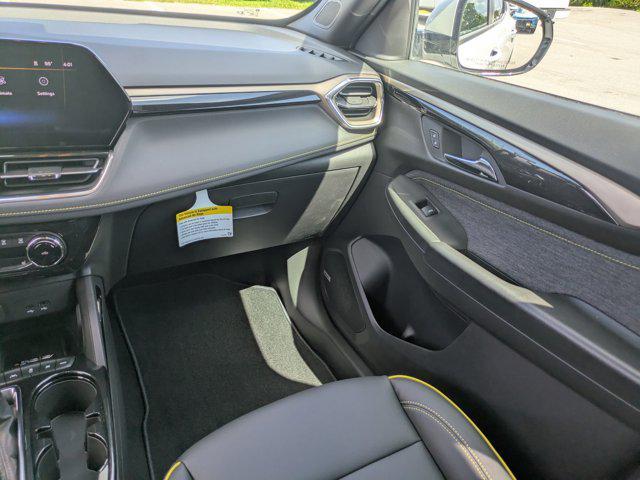new 2025 Chevrolet TrailBlazer car, priced at $32,586