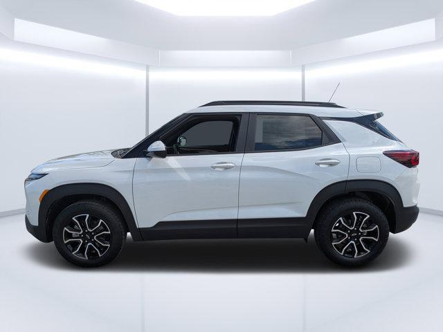 new 2025 Chevrolet TrailBlazer car, priced at $32,586