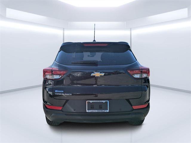 new 2025 Chevrolet TrailBlazer car, priced at $25,680