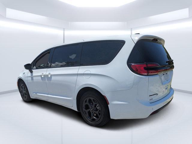 used 2023 Chrysler Pacifica Hybrid car, priced at $29,577