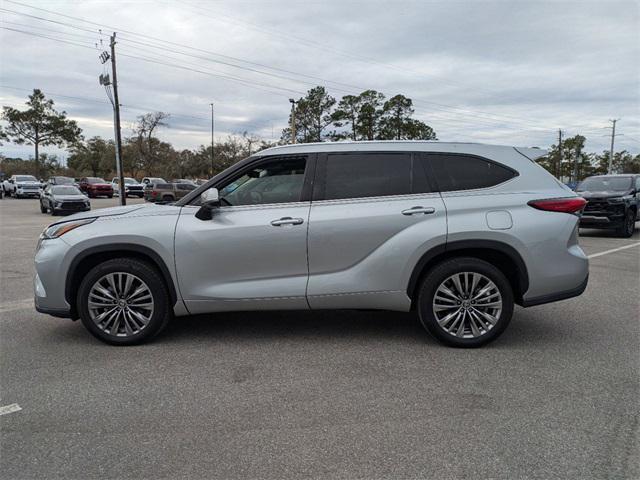 used 2020 Toyota Highlander car, priced at $29,477