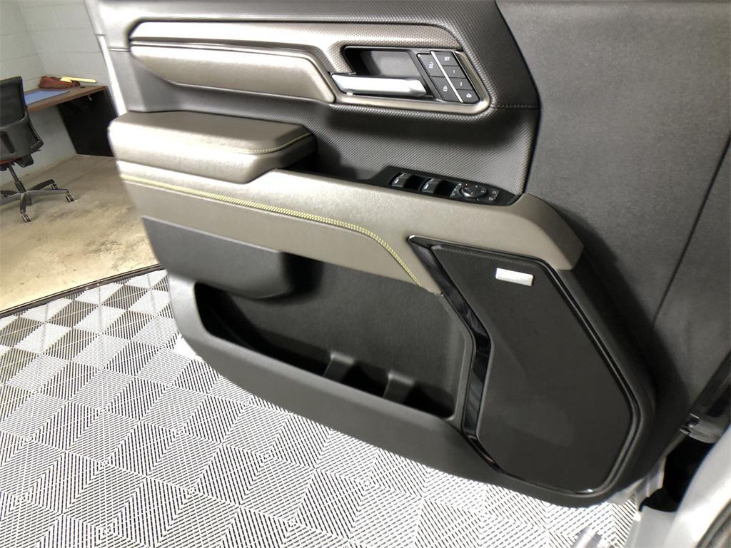 used 2024 Chevrolet Silverado 2500 car, priced at $77,462