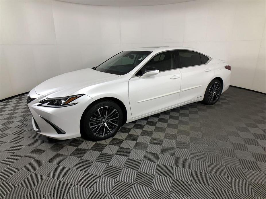 used 2022 Lexus ES 300h car, priced at $38,643