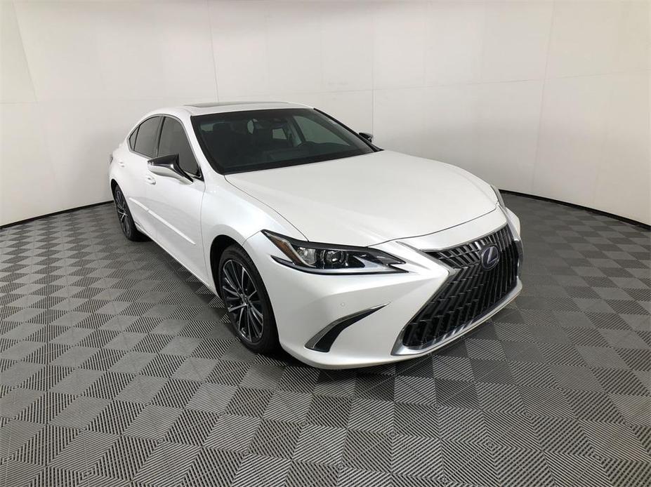 used 2022 Lexus ES 300h car, priced at $38,643