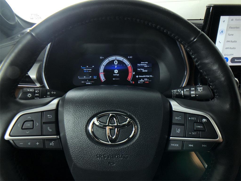 used 2023 Toyota Highlander car, priced at $43,759
