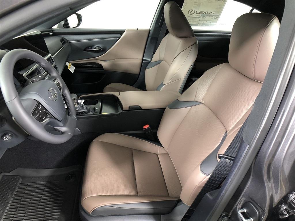 new 2025 Lexus ES 300h car, priced at $51,359