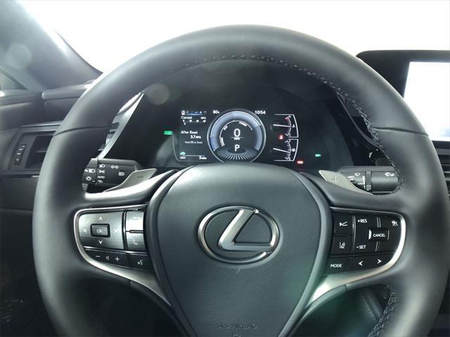 new 2025 Lexus ES 300h car, priced at $51,220