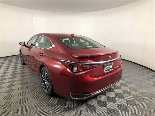new 2025 Lexus ES 300h car, priced at $51,220