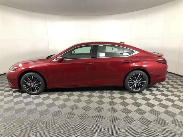 new 2025 Lexus ES 300h car, priced at $51,220