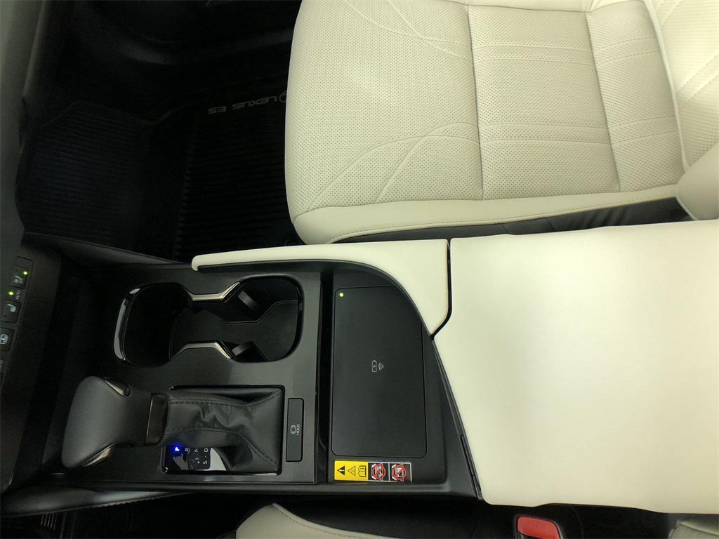 used 2024 Lexus ES 350 car, priced at $49,719