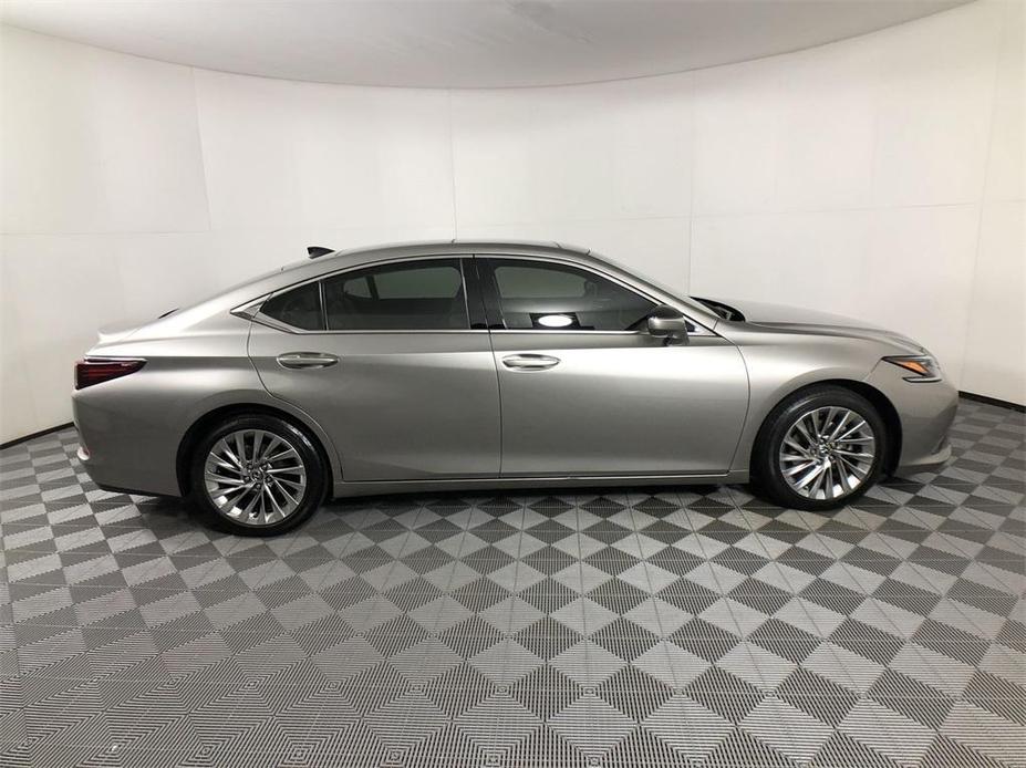 used 2019 Lexus ES 350 car, priced at $26,659