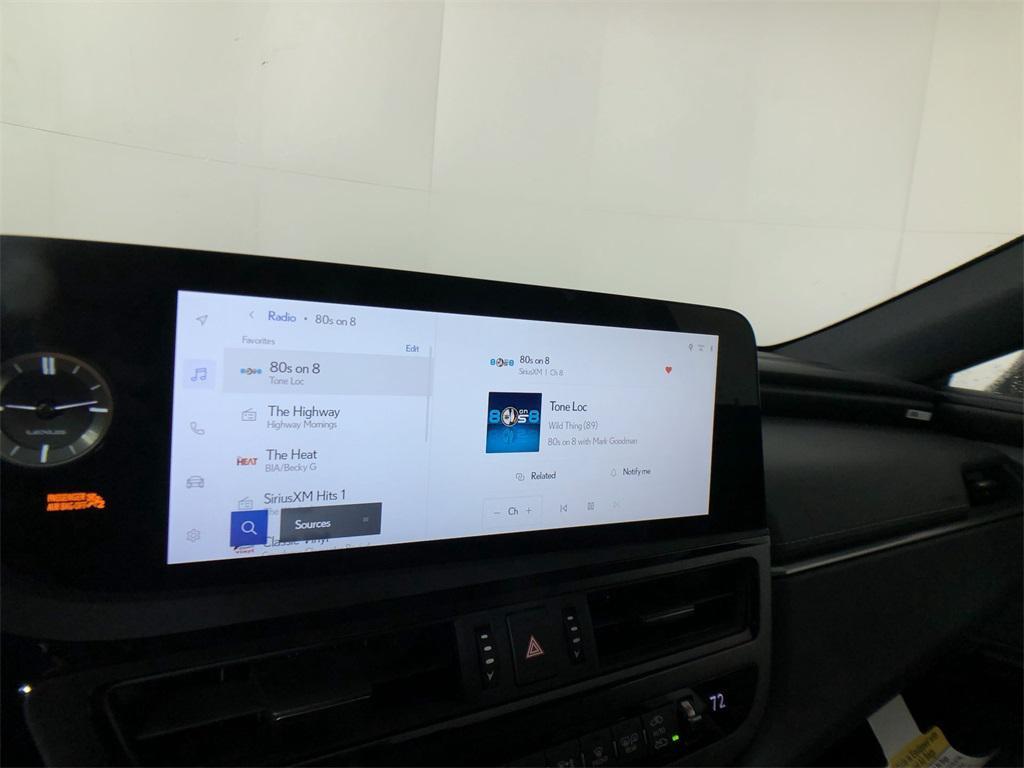 new 2025 Lexus ES 350 car, priced at $50,124