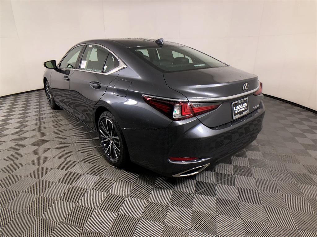 new 2025 Lexus ES 350 car, priced at $50,124