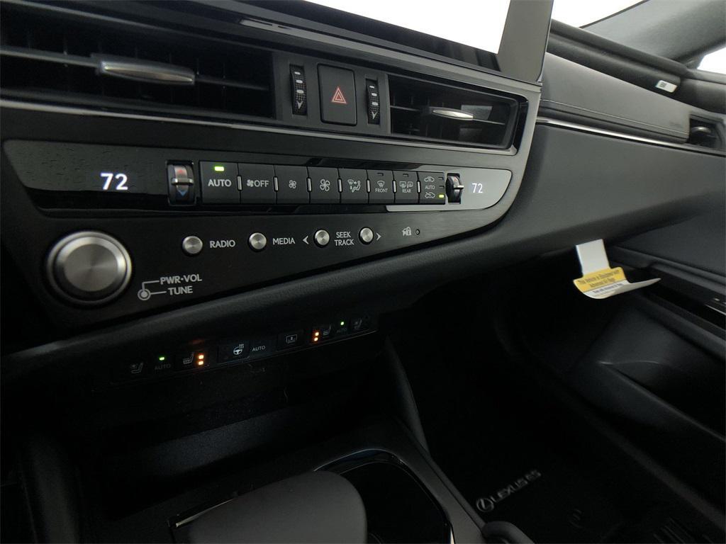 new 2025 Lexus ES 350 car, priced at $50,124