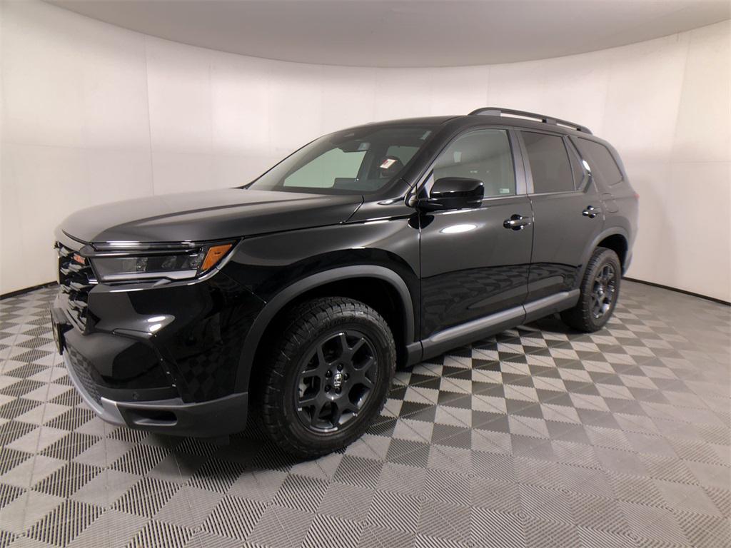 used 2024 Honda Pilot car, priced at $40,947