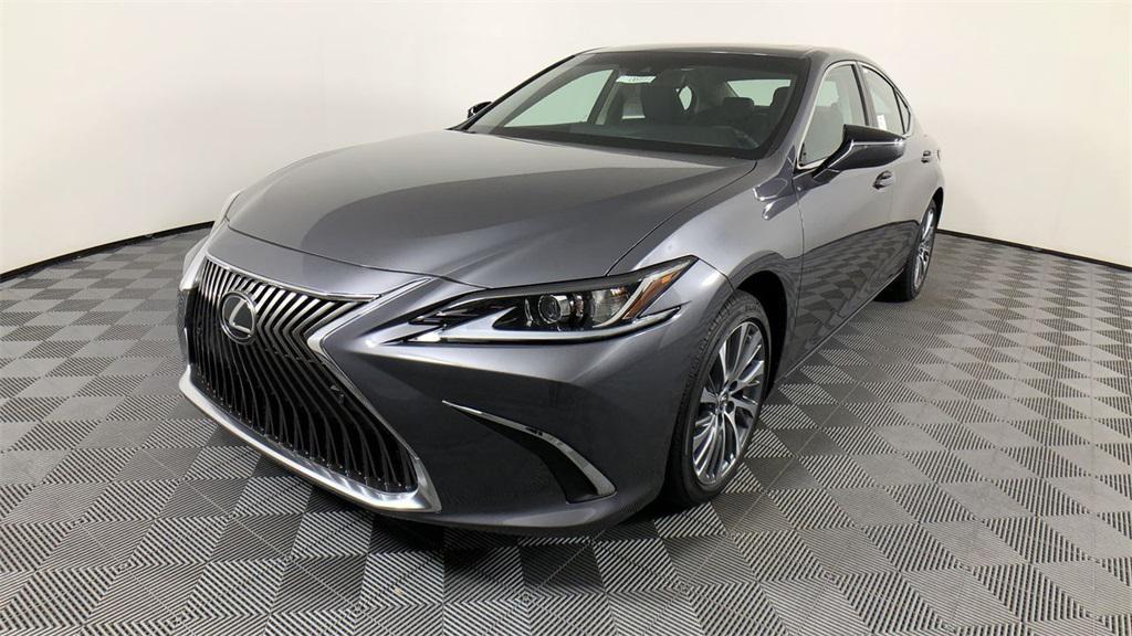 used 2020 Lexus ES 350 car, priced at $30,827