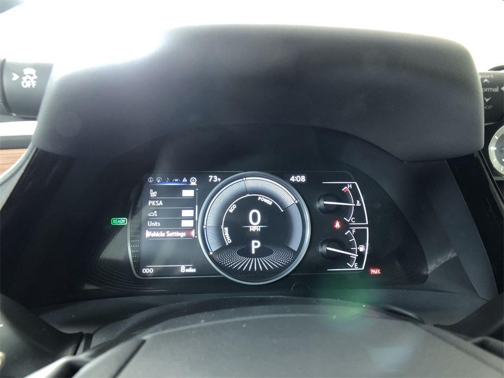 new 2025 Lexus ES 300h car, priced at $51,618
