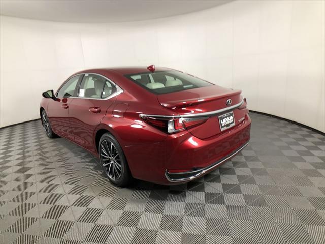 new 2025 Lexus ES 300h car, priced at $51,119