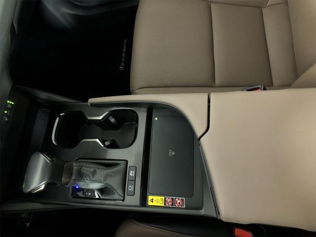 used 2024 Lexus ES 300h car, priced at $46,857