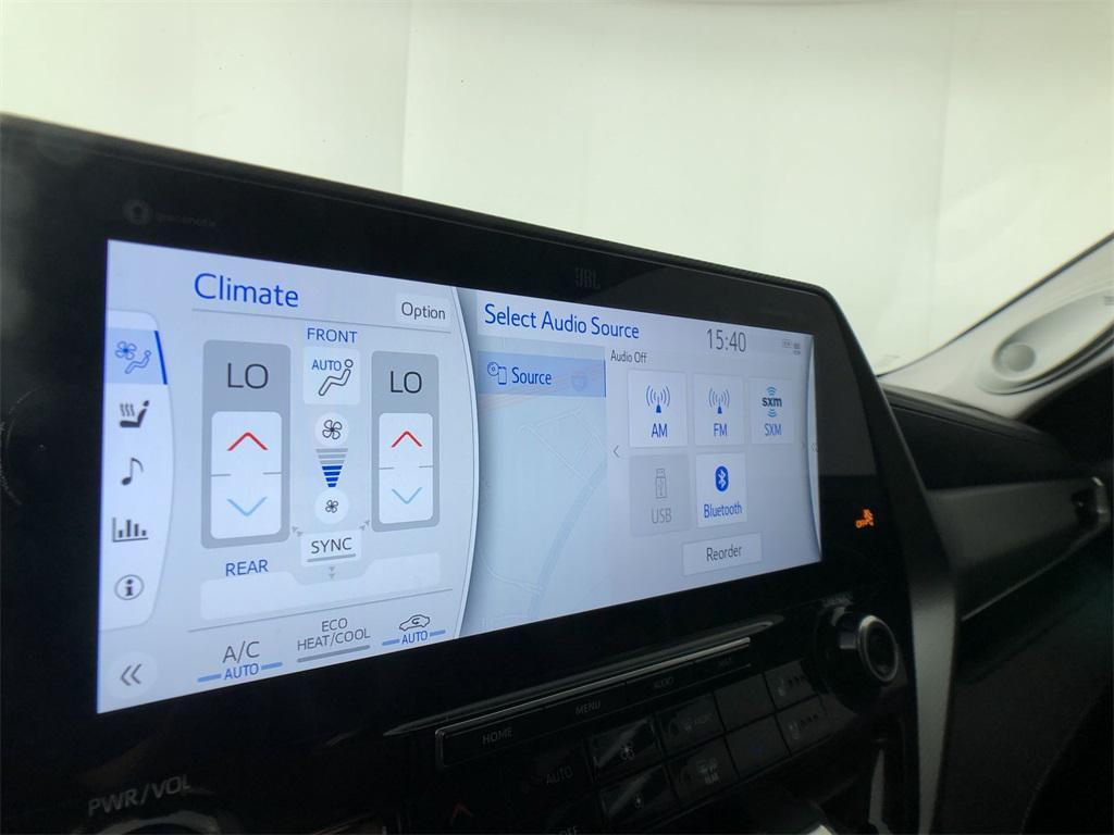 used 2022 Toyota Highlander car, priced at $38,894