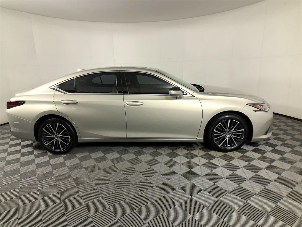 used 2024 Lexus ES 250 car, priced at $39,611