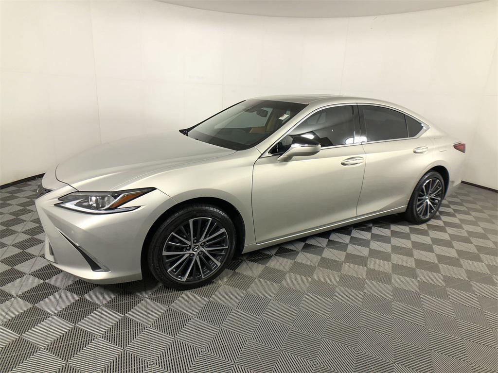 used 2024 Lexus ES 250 car, priced at $39,611