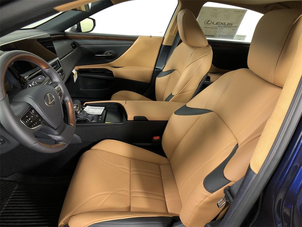 new 2025 Lexus ES 300h car, priced at $54,364
