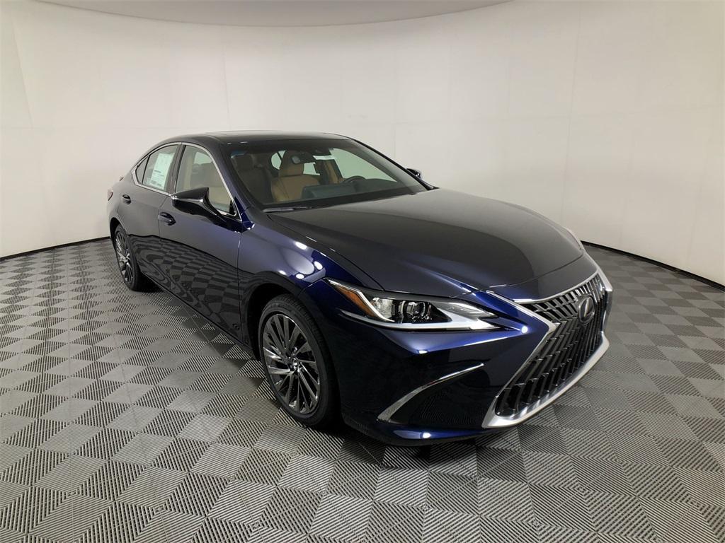 new 2025 Lexus ES 300h car, priced at $54,364
