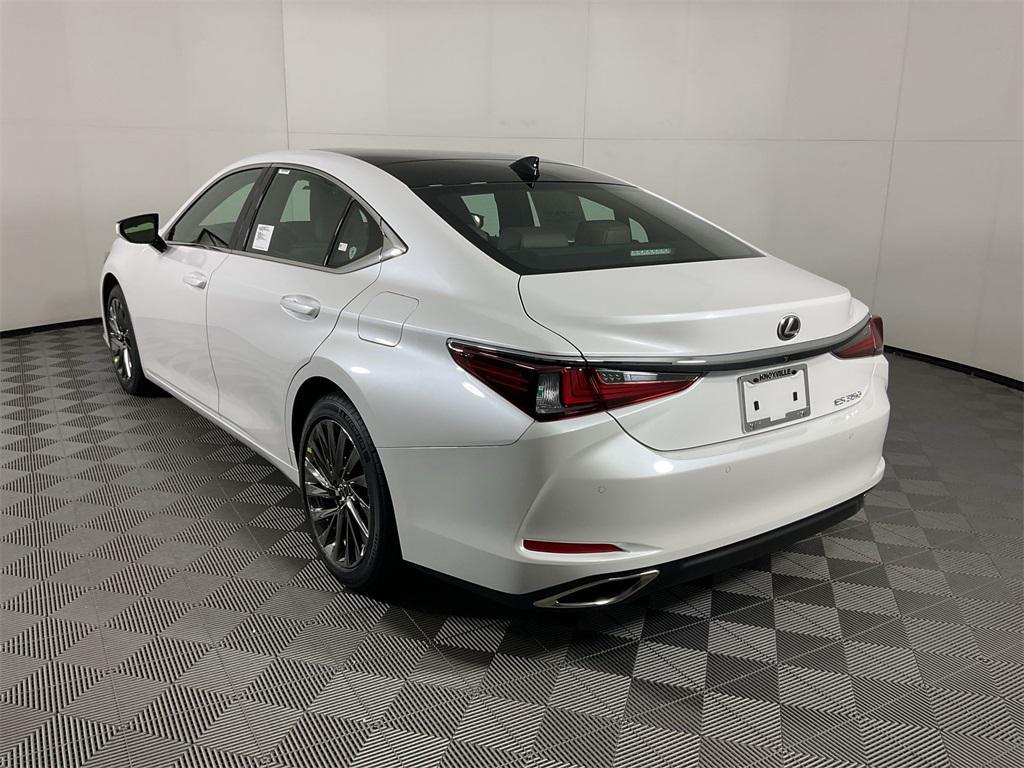 new 2025 Lexus ES 350 car, priced at $55,830